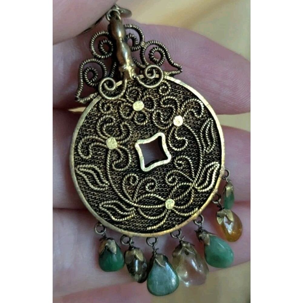 VtG 1930s Chinese Export Coin Filigree Mesh Dangle Green Stone Beads Earrings - Picture 5 of 10